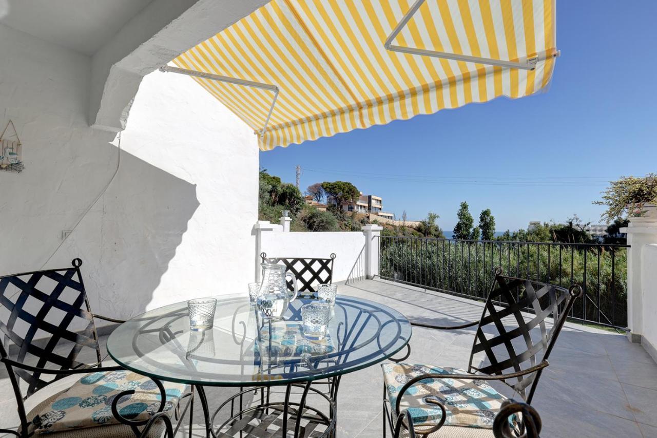 Quaint 2 Bedroom Townhouse With Pool Close To Sea! Benalmádena Exterior foto